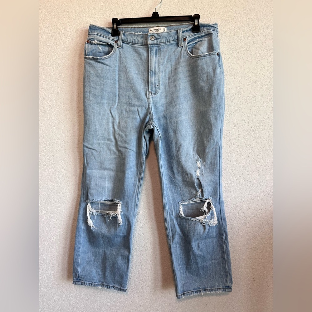Abercrombie & Fitch The Ankle Straight Ultra High Rise Jean Size 33/16S